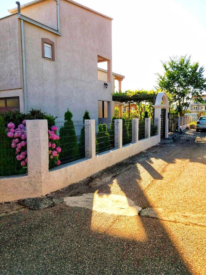 Oassis Daire Bar Dış mekan fotoğraf
