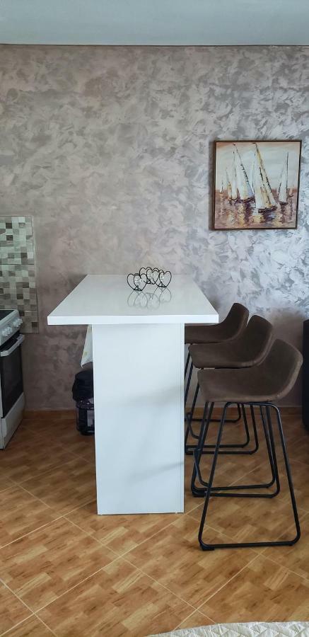 Oassis Daire Bar Dış mekan fotoğraf
